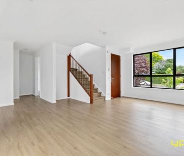 Brand New Spacious Family Home in Notting Hill! - Photo 1