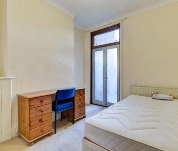 6 bedroom house to rent - Photo 6