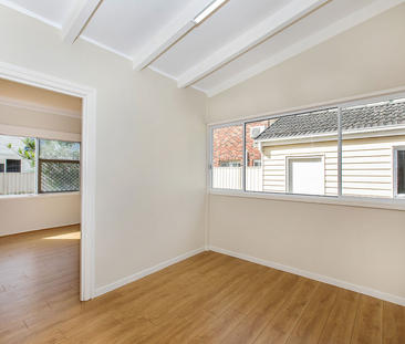 216 Chuter Avenue, Sans Souci NSW 2219 - House For Rent | Domain - Photo 5