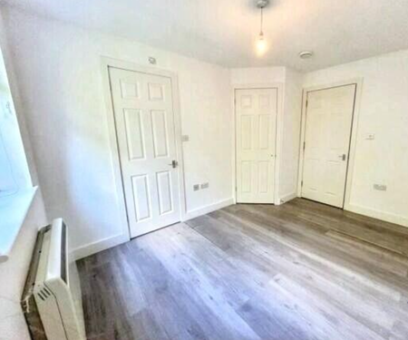 4 bedroom property to rent - Photo 2