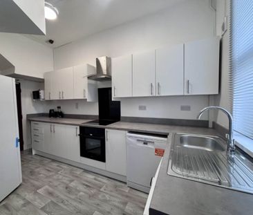 Aberdeen Walk (Room 1), Armley, Leeds - Photo 6