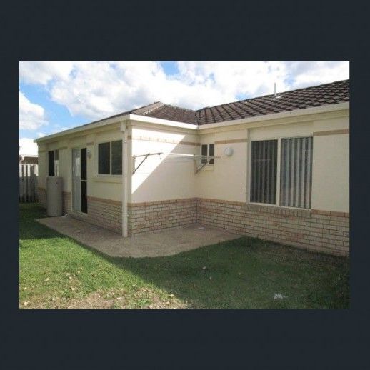 Spacious Family Home - Photo 1