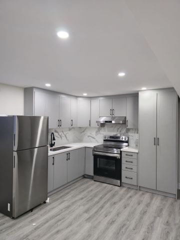 For Lease - 23 Elverton Crescent Unit# Basement Apartment, Brampton, Ontario - Photo 3