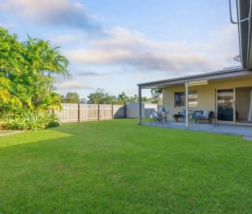 Spacious 4-Bedroom Home in Prime Greenview Estate - Photo 5