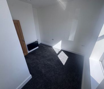 St Georges Road, Preston - Photo 3