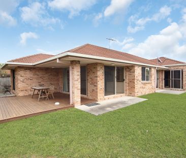 Open and Spacious Family Home! - Photo 5