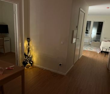 Valviksgatan, Kista - Photo 1