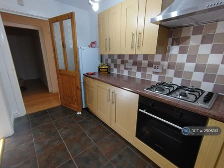 1 bedroom flat to rent - Photo 5