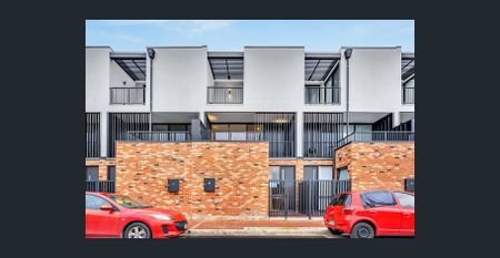 Modern Executive Living in the Heart of Bowden - Photo 3