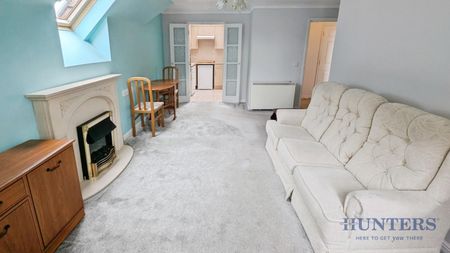 2 bedroom Flat To Let - Photo 4