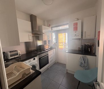 Room in a Shared House, Furness Road, NW10 - Photo 3