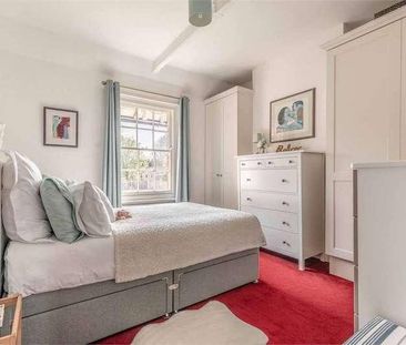 Slough Road, Datchet, SL3 - Photo 4