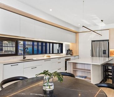 Fully furnished executive apartment - Photo 1