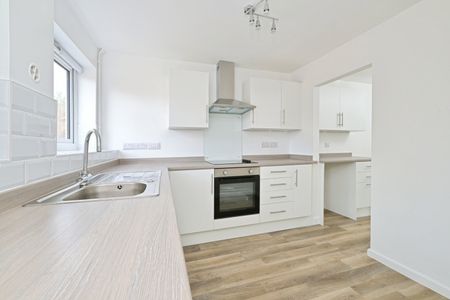 Lale Walk, Peterborough, Wittering - Photo 2