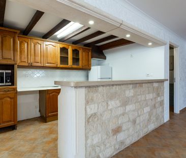 Luxury 5 Bedroom Villa with Pool for Rent in Albarraque – Rio de Mouro - Foto 2