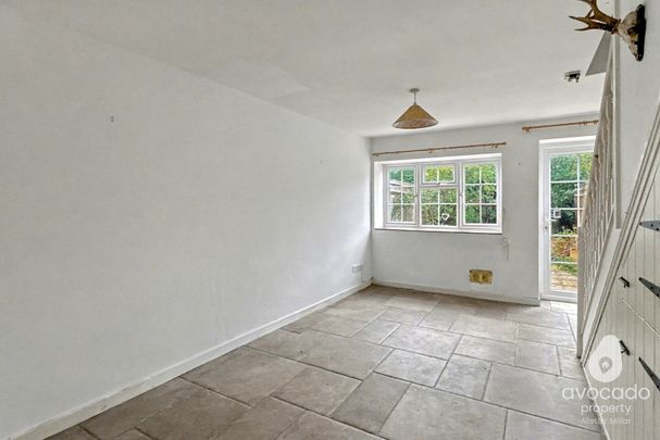 2 bed end of terrace house to rent in Curlew Cottage, Fencott, Kidlington - Photo 1