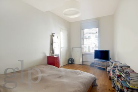 2 Bedroom Flat, Great Marlborough Street - Photo 2