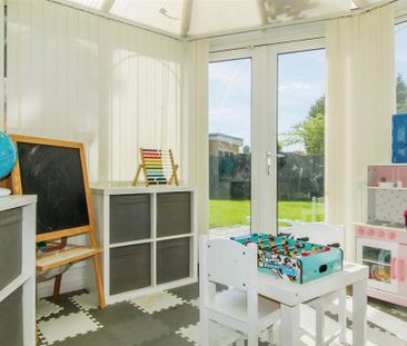 5 bedroom semi-detached house to rent - Photo 5