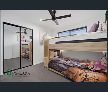 Modern Elegance: Stunning 4-Bedroom Home in Yarrabilba - Photo 4