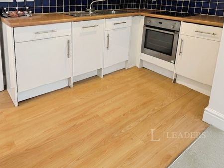 1 bedroom apartment to rent Albert Place Cheltenham - Photo 4