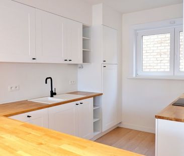 Mooi & lichtrijk appartement in het centrum - Photo 3