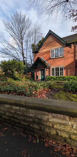 3 Bed End Terrace, Saint Marys Hall Road, M8 - Photo 1