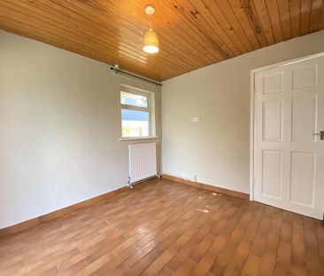 3 bedroom detached bungalow to rent - Photo 4