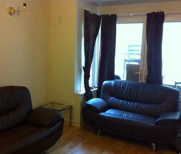 4 bedroom townhouse to rent - Photo 6