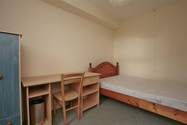 4 bedroom terraced house to rent - Photo 1