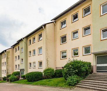 3 Zimmer in der 1 Etage mit Balkon zum Wohlfühlen - Photo 6