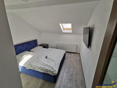 Casa deosebita, pretabila si pentru doua familii, Craiter, B - Fotografie 5