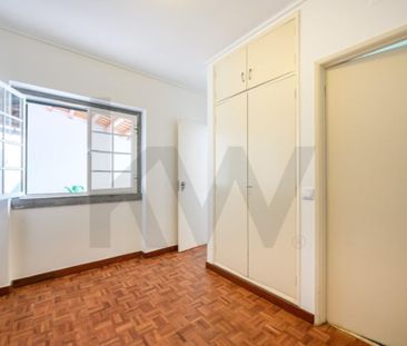 4 room luxury Apartment for rent in Cascais e Estoril, Portugal - Photo 2