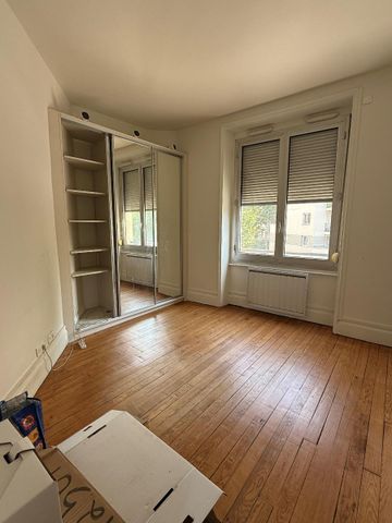 Location Appartement 2 pièces 43m² VILLEURBANNE 69100 - Photo 5