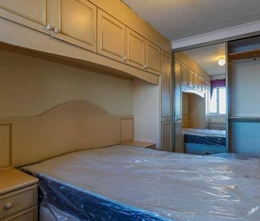 Alexandra Court, The Esplanade, Penarth, CF64 - Photo 3