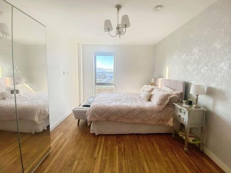 2 bedroom Flat To Let - Photo 5