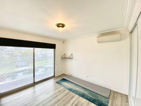 18 Haven Valley Way, Lansvale, NSW 2166 - Photo 4