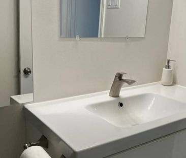 For Lease - 299 Towercrest Drive Unit# Basement, Newmarket, Ontario - Photo 2