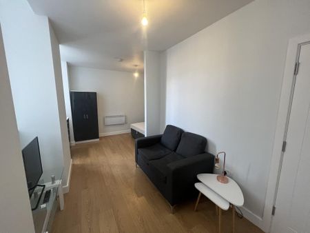 1 bedroom apartment to rent - Photo 2