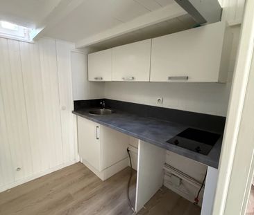 Location Appartement 1 pièce 12m² NICE 06300 - Photo 1
