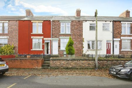 3 bedroom terraced house to rent - Photo 3
