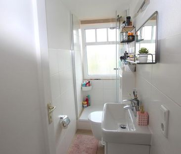 Charmante 3-Zimmer-Dachgeschosswohnung in zentrumsnaher, ruhiger Wo... - Foto 1