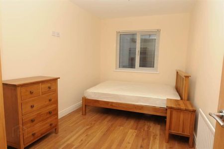 Apt 3, 22 Cromwell Road, Belfast, BT7 1JW - Photo 2
