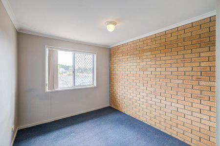 Spacious Townhouse In A Quiet Complex - Photo 4