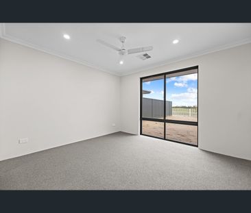 43 Tidal Drive, Port Kennedy, WA 6172 - Photo 2