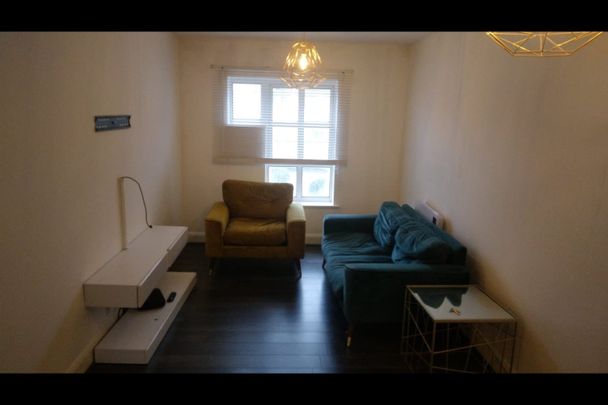 1 Bed Flat, London, SE22 - Photo 1