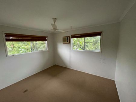 3 BEDROOM HIGHTSET IN A QUIET STREET! - Photo 4