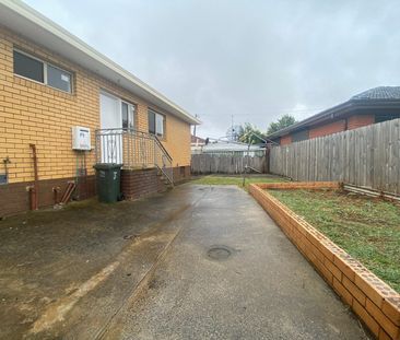 Prime Location in the Heart of Lalor - Photo 2