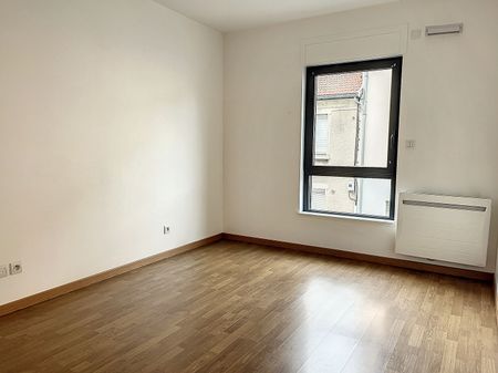 Appartement à louer - REIMS- GARE / CENTRE - Photo 4