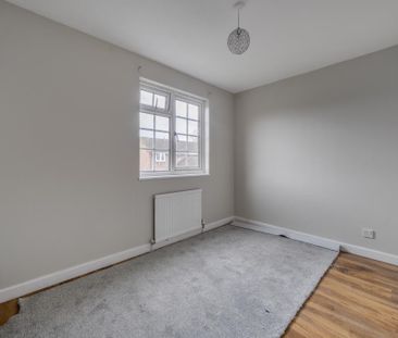 4 bedroom detached house to rent - Photo 6