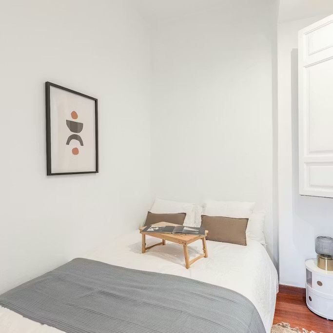 Calle Navellos, Valencia, Valencian Community 46003 - Photo 2